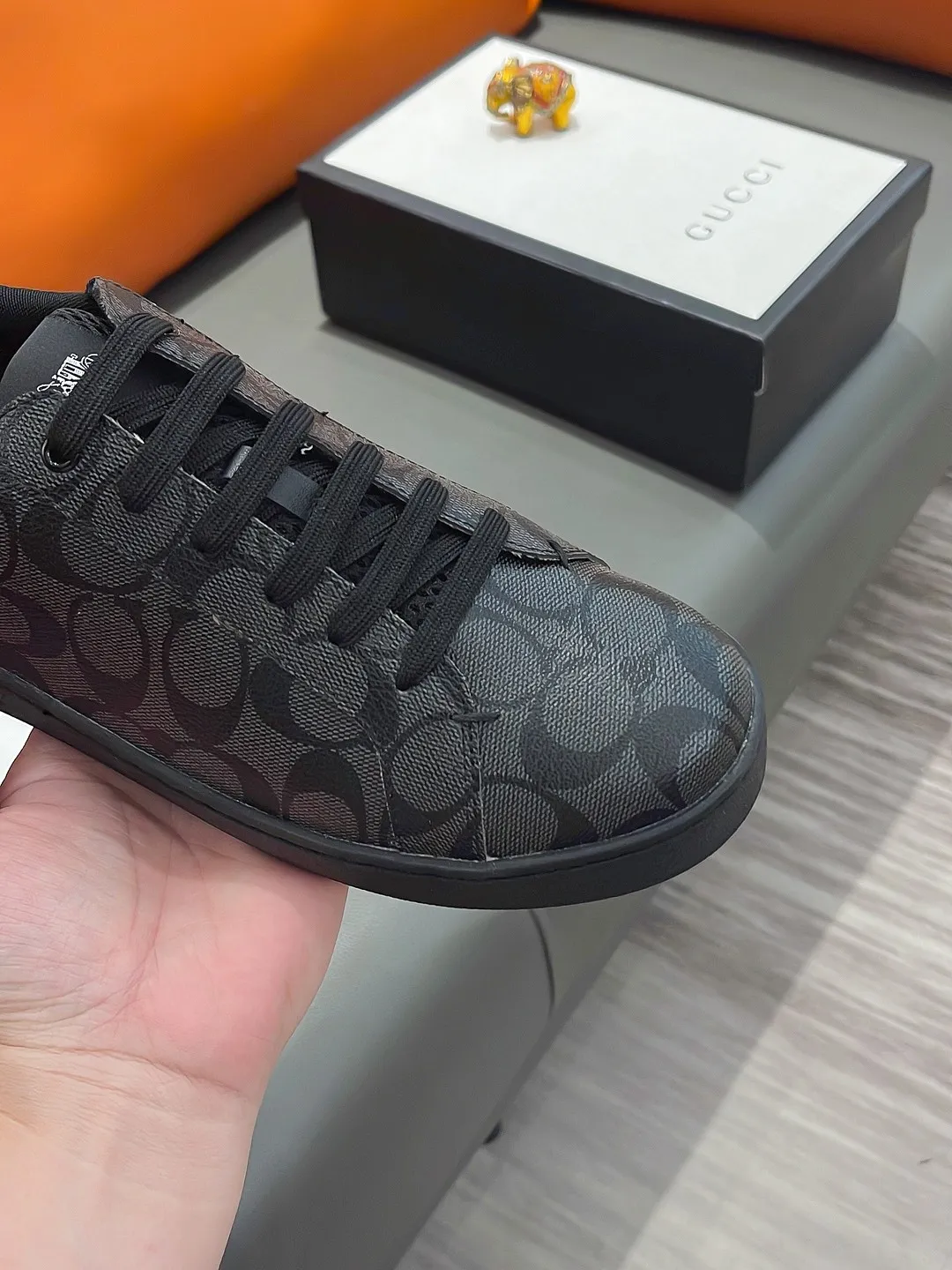 Men's shoes GUCCI "Gucci" P400 Regular size: 38-44 (casual shoes) Product materials: Selected cowhide upper, soft sheepskin lining; original outsole.